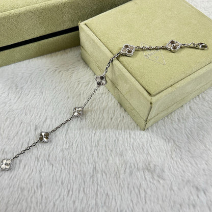 [⭐Spark]CLOVER 6 MOTIF DIAMOND BRACELET