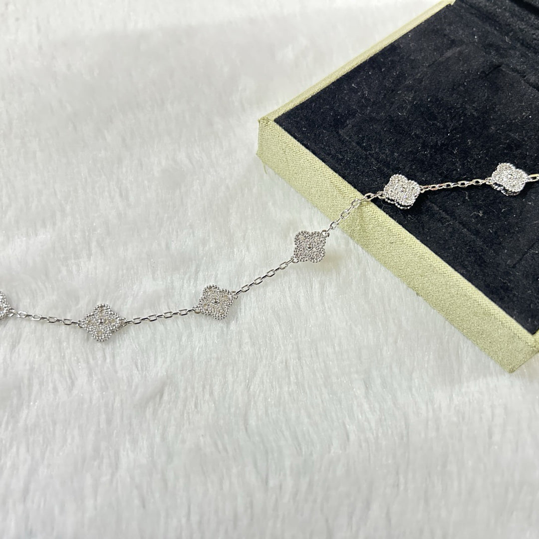 [⭐Spark]CLOVER 6 MOTIF DIAMOND BRACELET