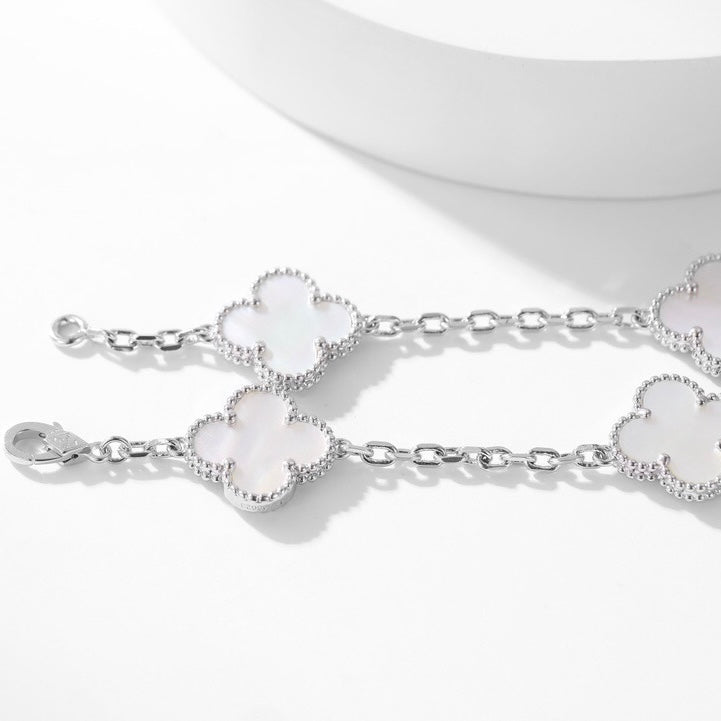 [⭐Spark]CLOVER 10 MOTIFS WHITE MOTHER OF PEARL NECKLACE