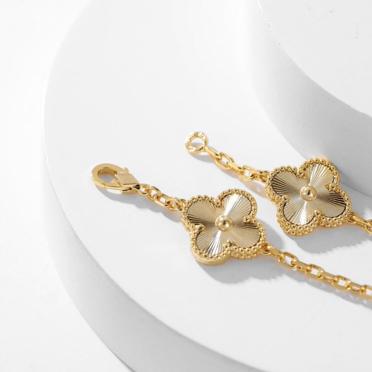 [⭐Spark]CLOVER 10 MOTIFS LASER NECKLACE