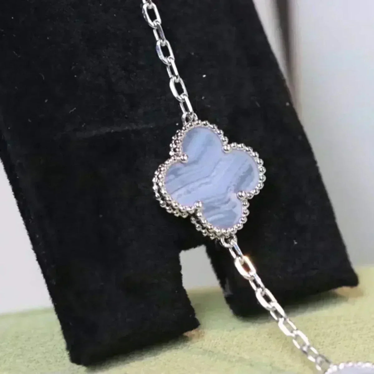 [⭐Spark] CLOVER 5 MOTIF PURPLE CHALCEDONY BRACELET COLLECTION