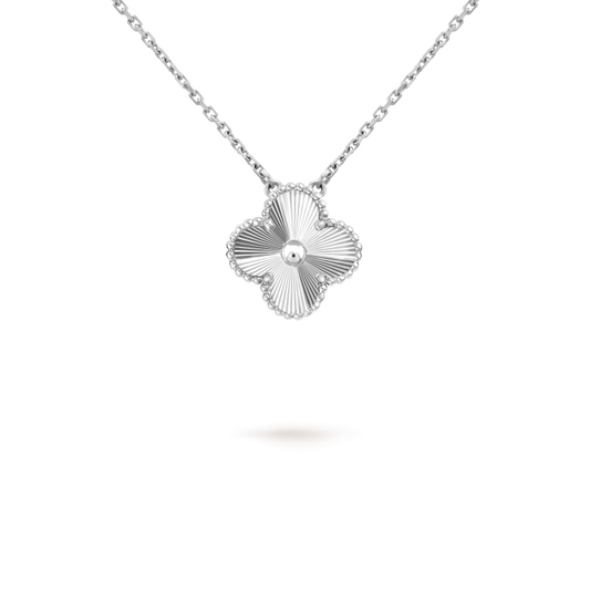 [⭐Spark]CLOVER 15MM LASER NECKLACE SILVER