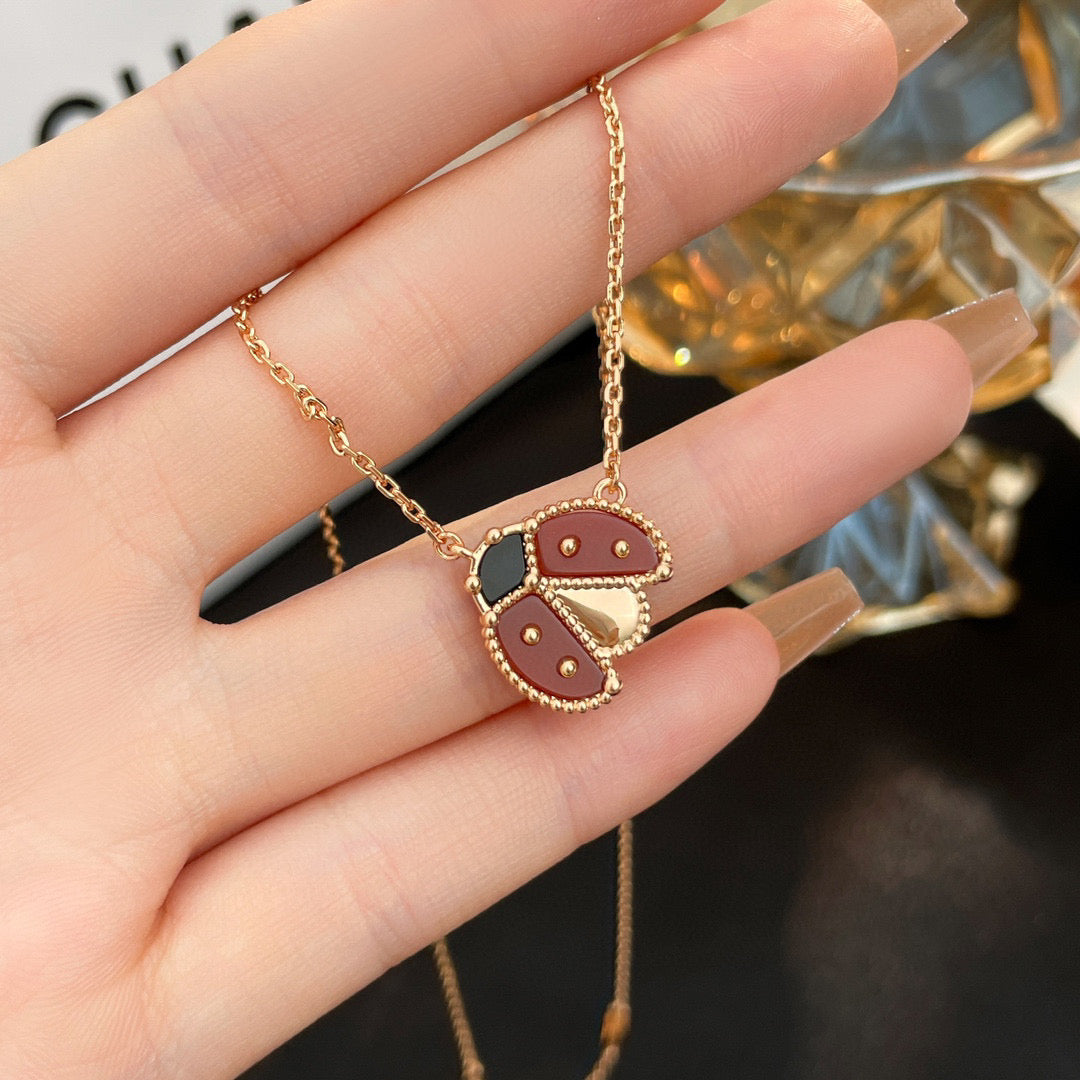 [⭐Spark]LUCKY  CARNELIANS LADYBUG NECKLACE