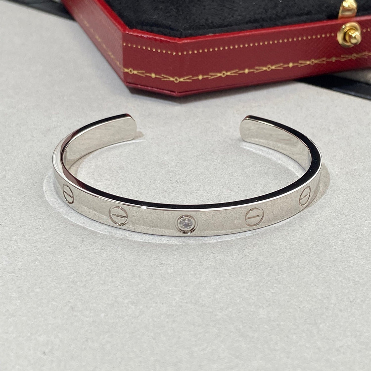 [⭐Spark]LOVE BRACELET 6.1MM 1 DIAMOND OPEN CUFF
