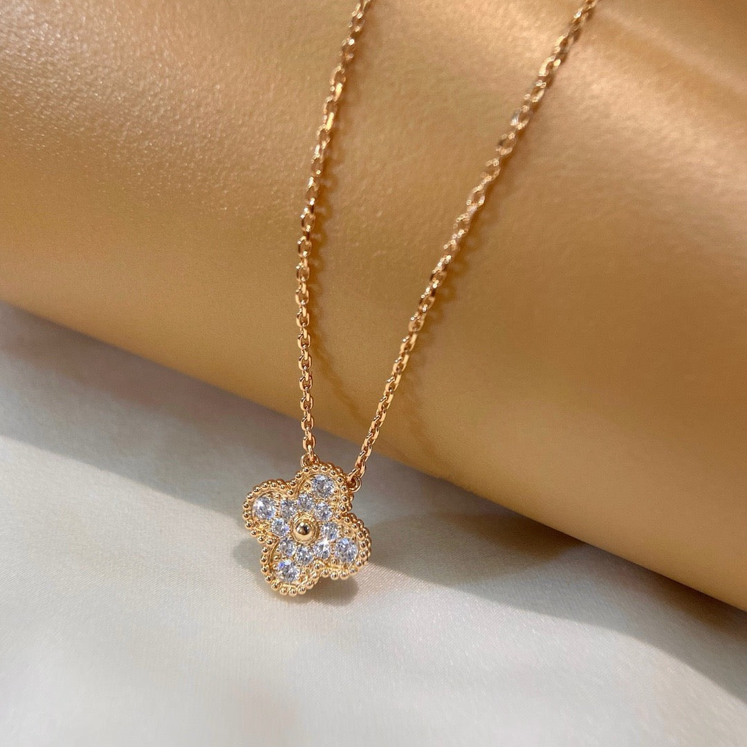 [⭐Spark]CLOVER 15MM DIAMOND SINGLE FLOWER NECKLACE