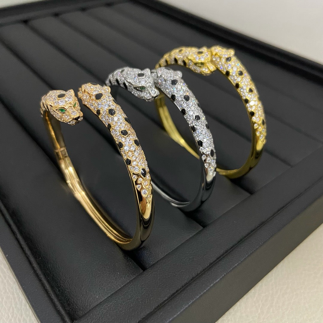 [⭐Spark]PANTHERE DOUBLE HEADED HALF DIAMOND OPEN BRACELET