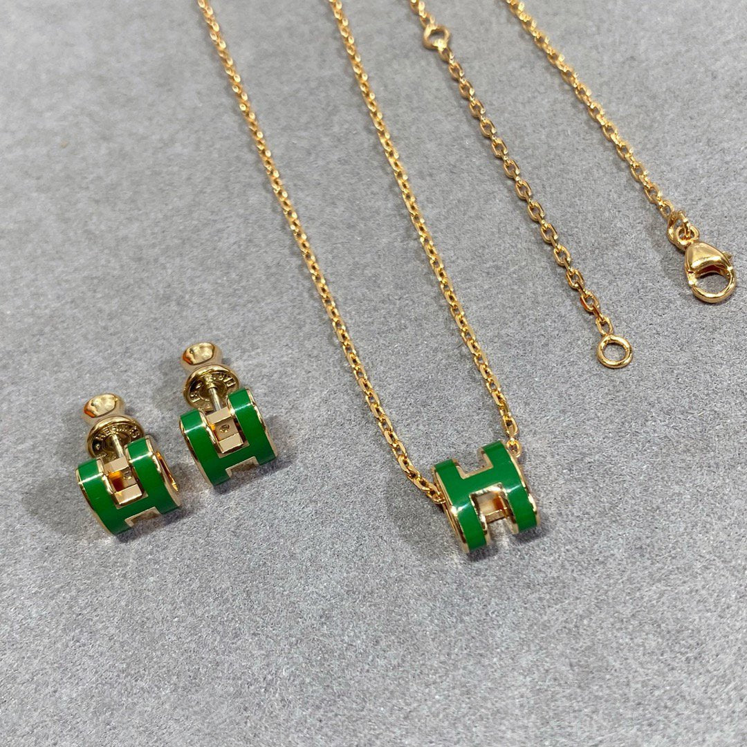 [⭐Spark]POP H GREEN NECKLACE SILVER AND GOLD