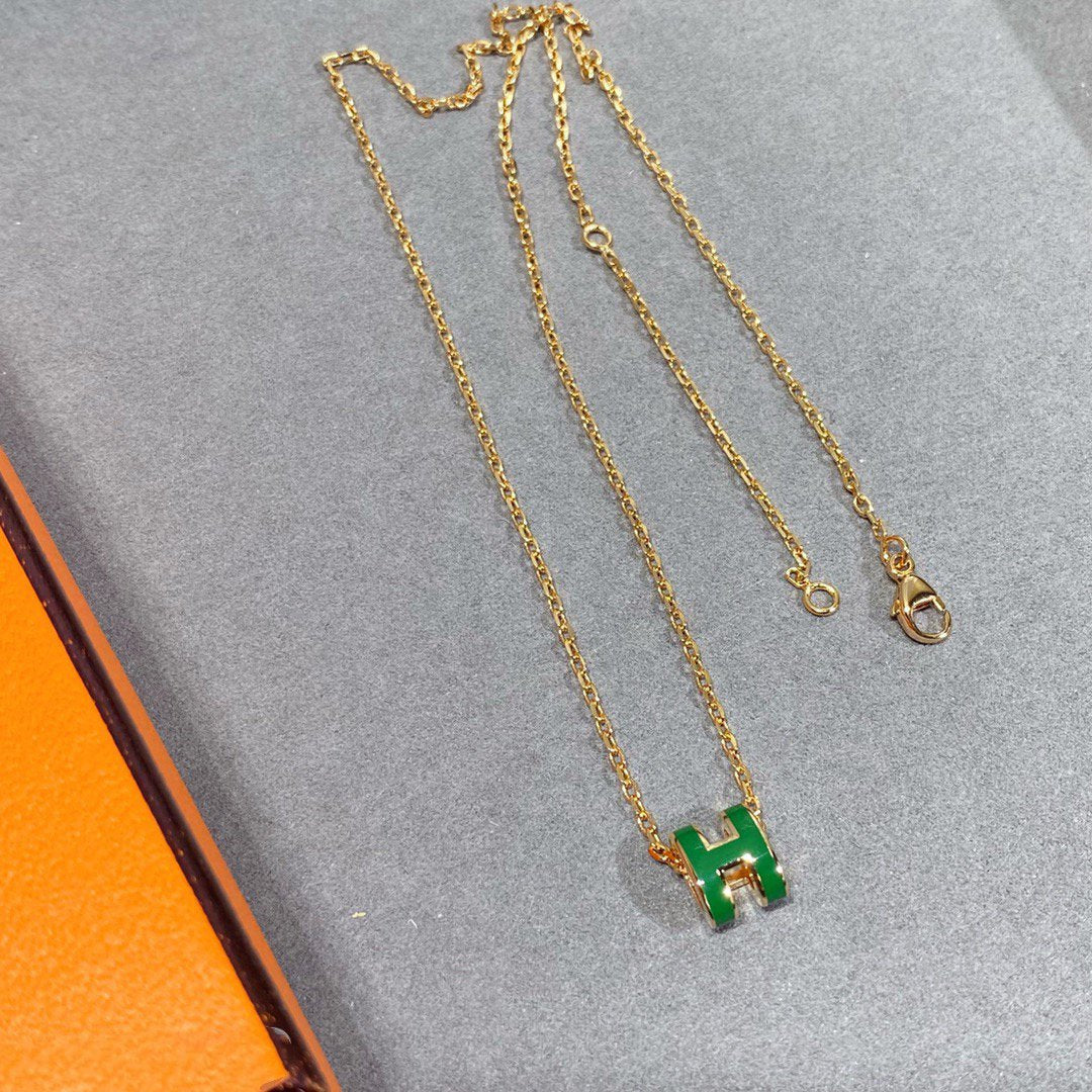 [⭐Spark]POP H GREEN NECKLACE SILVER AND GOLD