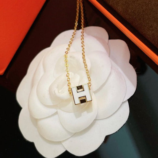 [⭐Spark]H WHITE SQUARE GOLD NECKLACE