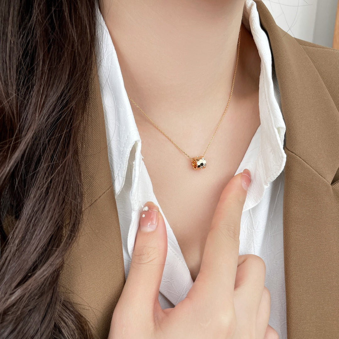 [⭐Spark]BEE MINI PEDANT DIAMOND NECKLACE