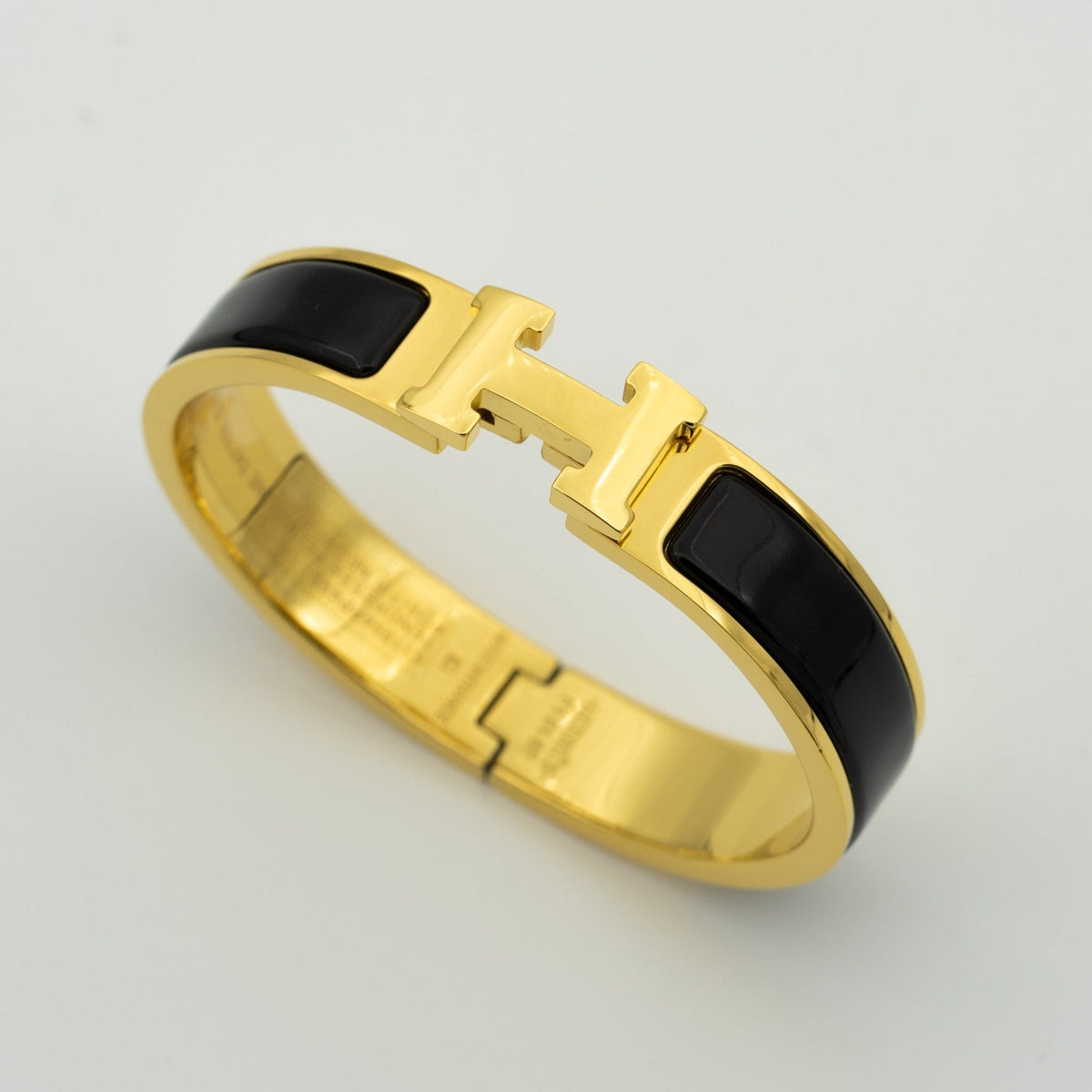 [⭐Spark]H BLACK BRACELET