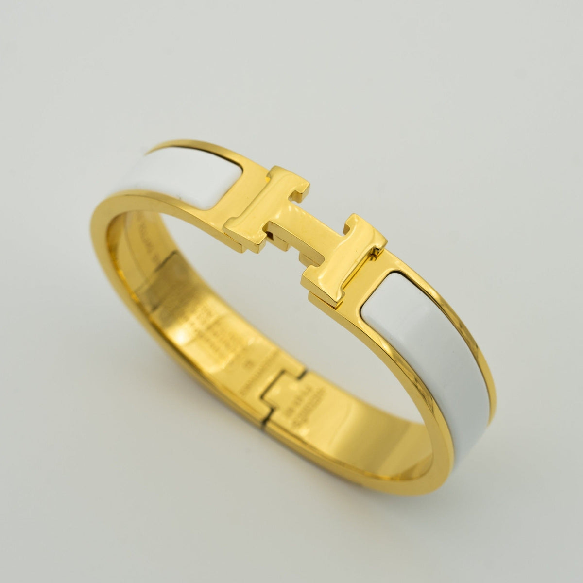 [⭐Spark]H WHITE BRACELET