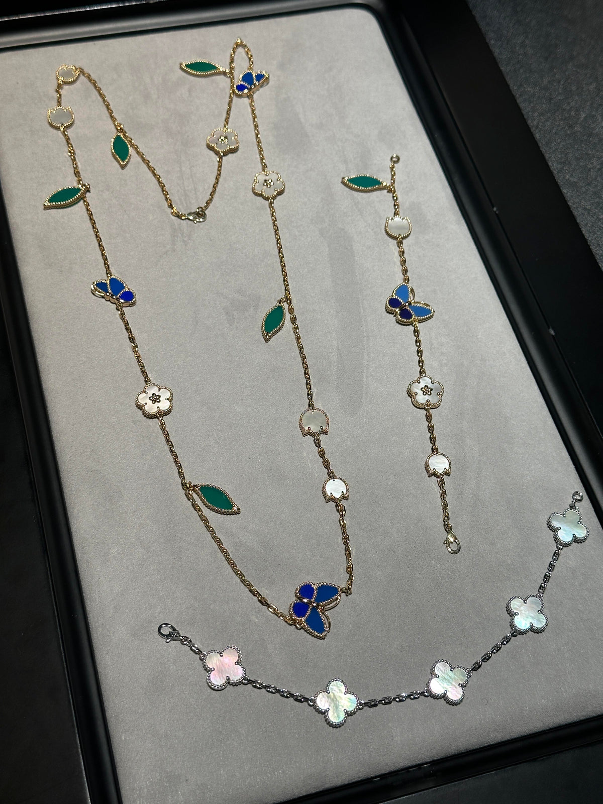 [⭐Spark] 26 NEW CLOVER 15 MOTIFS LUCKY NECKLACE
