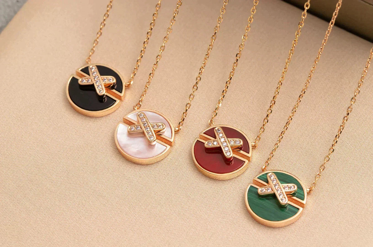 [⭐Spark]JEUX DE ROSE GOLD DIAMOND NECKLACE