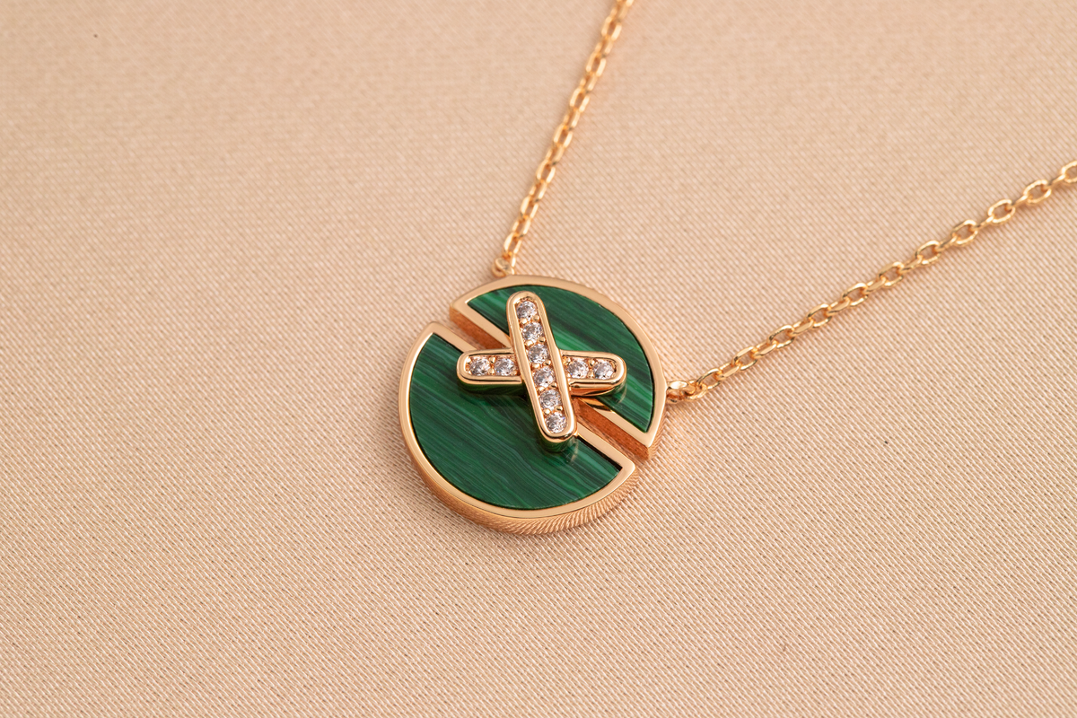[⭐Spark]JEUX DE PINK GOLD DIAMOND NECKLACE