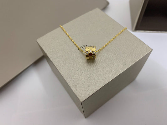 [⭐Spark]BEE LOVE DIAMOND NECKLACE