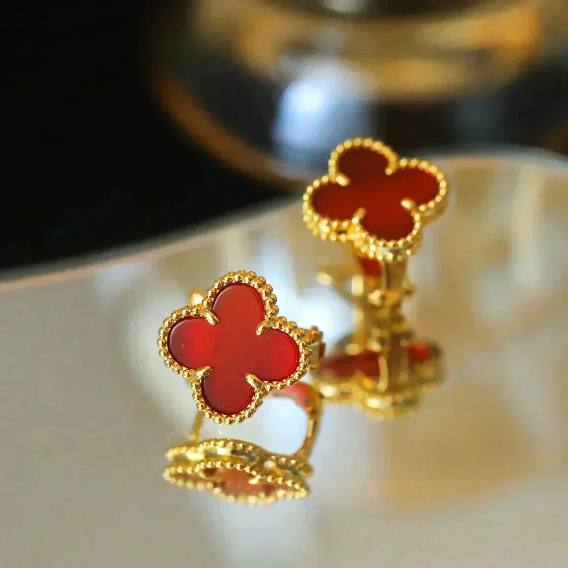 [⭐Spark]CLOVER MEDIUM 1 MOTIFS CARNELIAN  EARRINGS