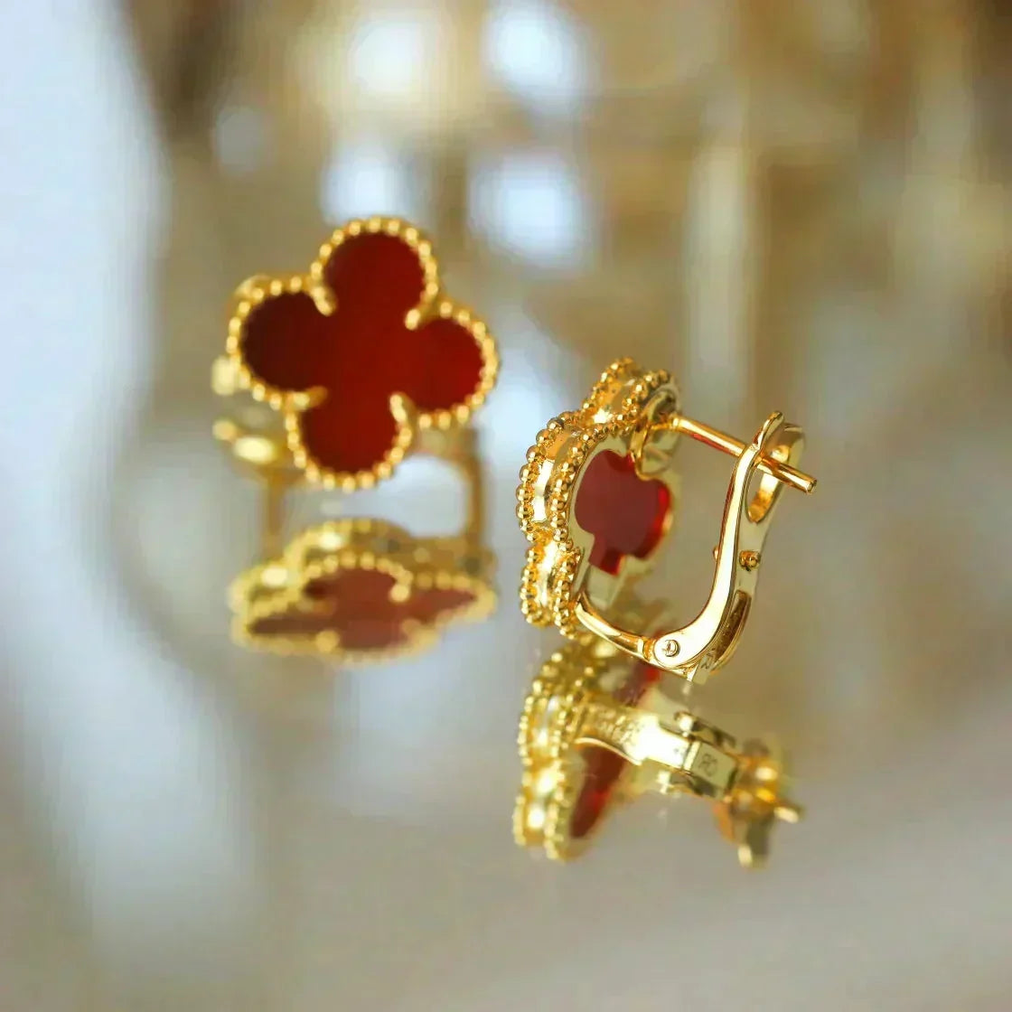 [⭐Spark]CLOVER MEDIUM 1 MOTIFS CARNELIAN  EARRINGS