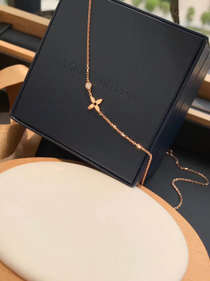 [⭐Spark]BLOSSOM PENDANT PINK GOLD AND DIAMOND