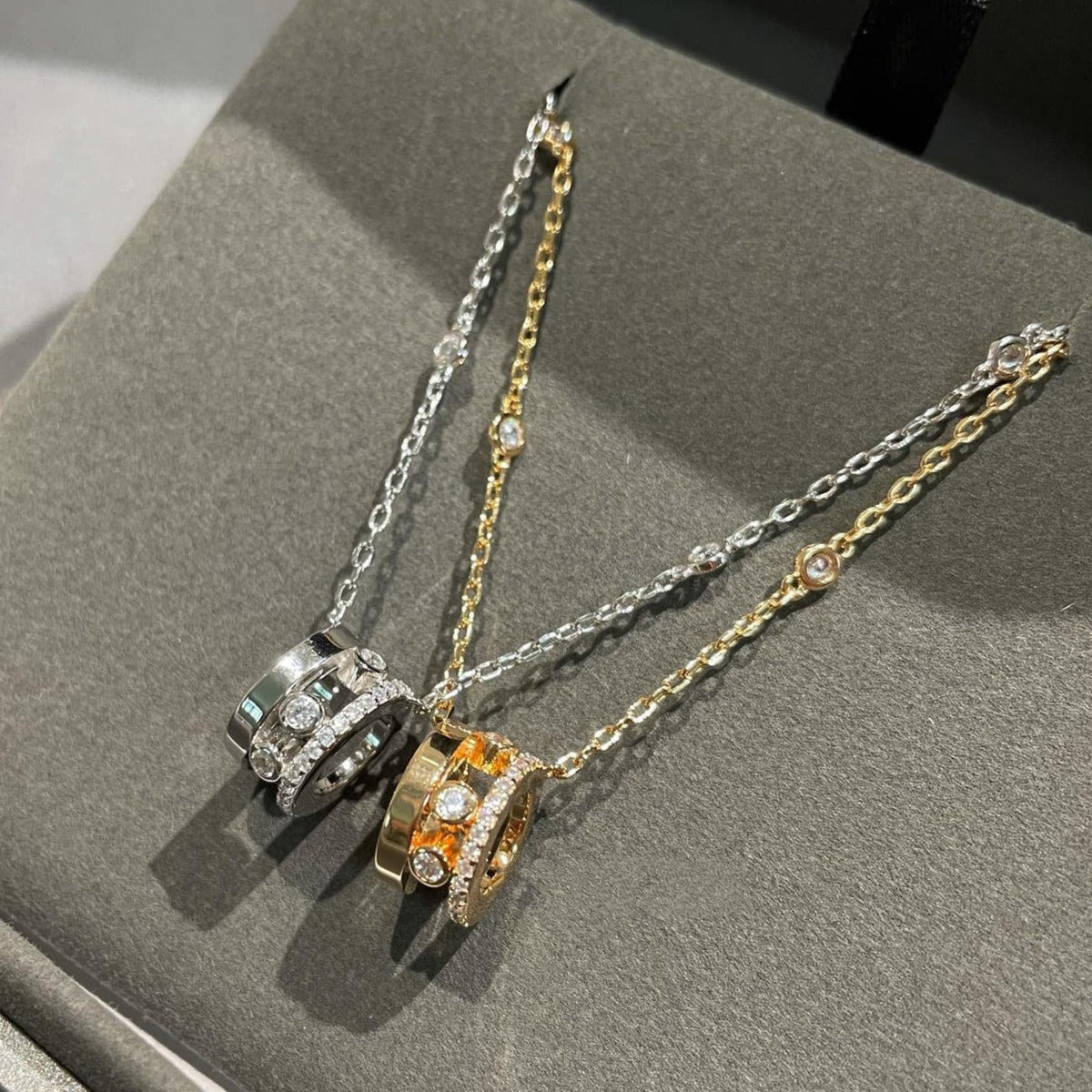 [⭐Spark]CHAIN MOVE ROMANE PEDAND NECKLACE