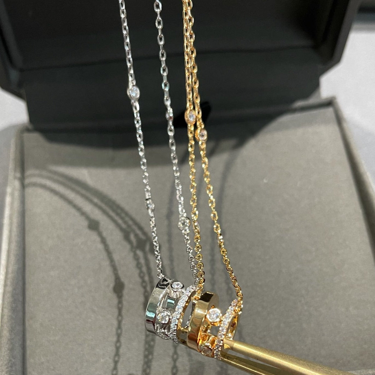 [⭐Spark]CHAIN MOVE ROMANE PEDAND NECKLACE