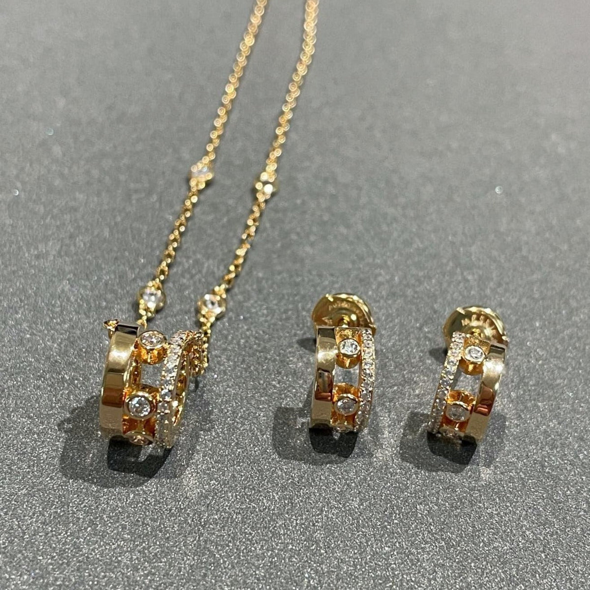 [⭐Spark]CHAIN MOVE ROMANE PEDAND NECKLACE