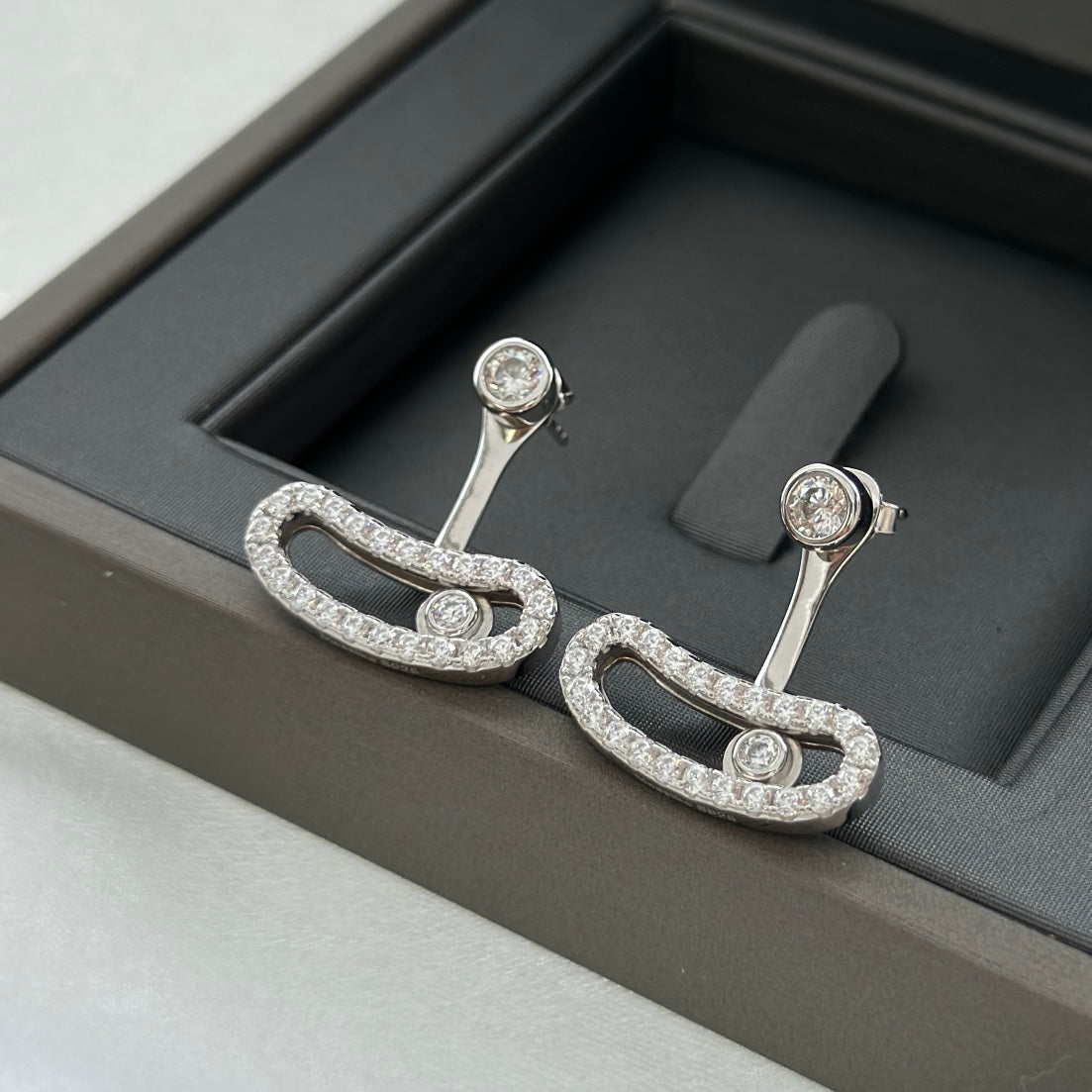 [⭐Spark]MOVE UNO SILVER DIAMOND EARRINGS