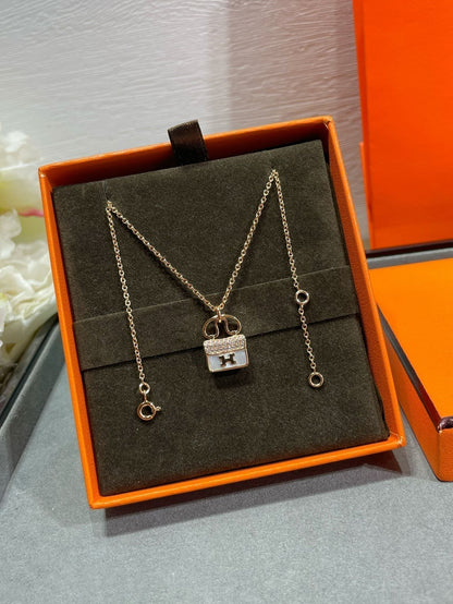 [⭐Spark]H CIRCE MOISSANITE PENDANT NECKLACE GOLD