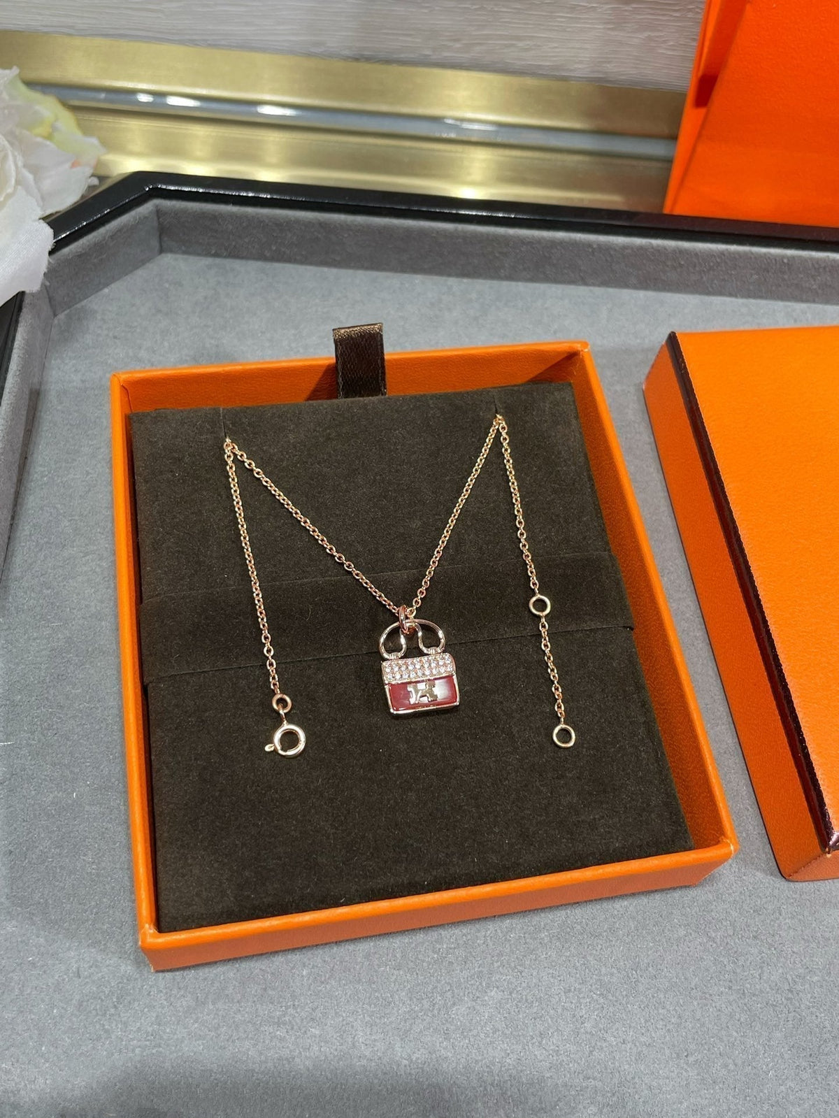 [⭐Spark]H CIRCE MOISSANITE PENDANT NECKLACE GOLD