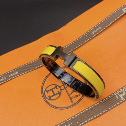 [⭐Spark]CLIC HM SO BLACK YELLOW BRACELET