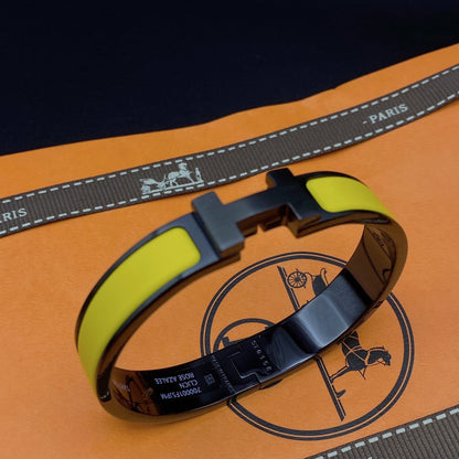 [⭐Spark]CLIC HM SO BLACK YELLOW BRACELET