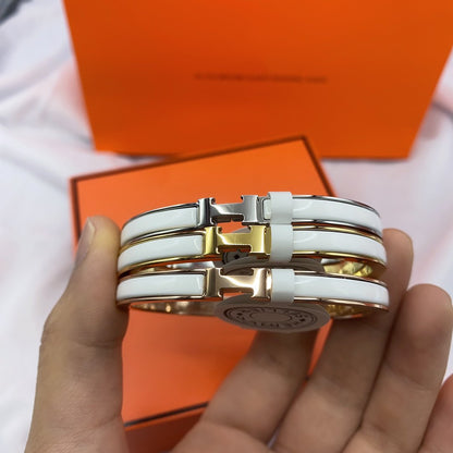 [⭐Spark]CLASSIC HM CLIC WHITE 8MM ENAMEL BRACELET