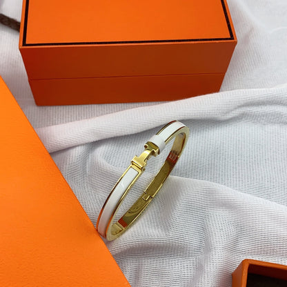 [⭐Spark]CLASSIC HM CLIC WHITE 8MM ENAMEL BRACELET