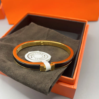 [⭐Spark]CLASSIC HM CLIC BLACK 8MM ENAMEL BRACELET