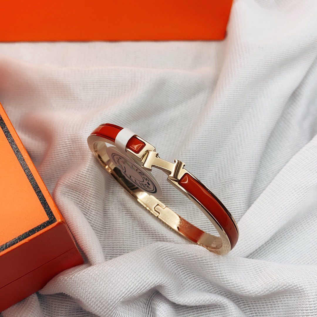 [⭐Spark]CLASSIC HM CLIC RED 8MM ENAMEL BRACELET