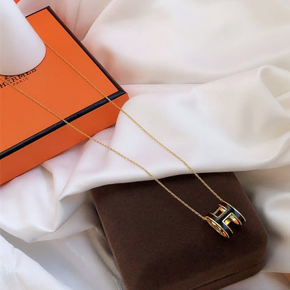 [⭐Spark]HM CLIC BLACK ENAMEL GOLD NECKLACE
