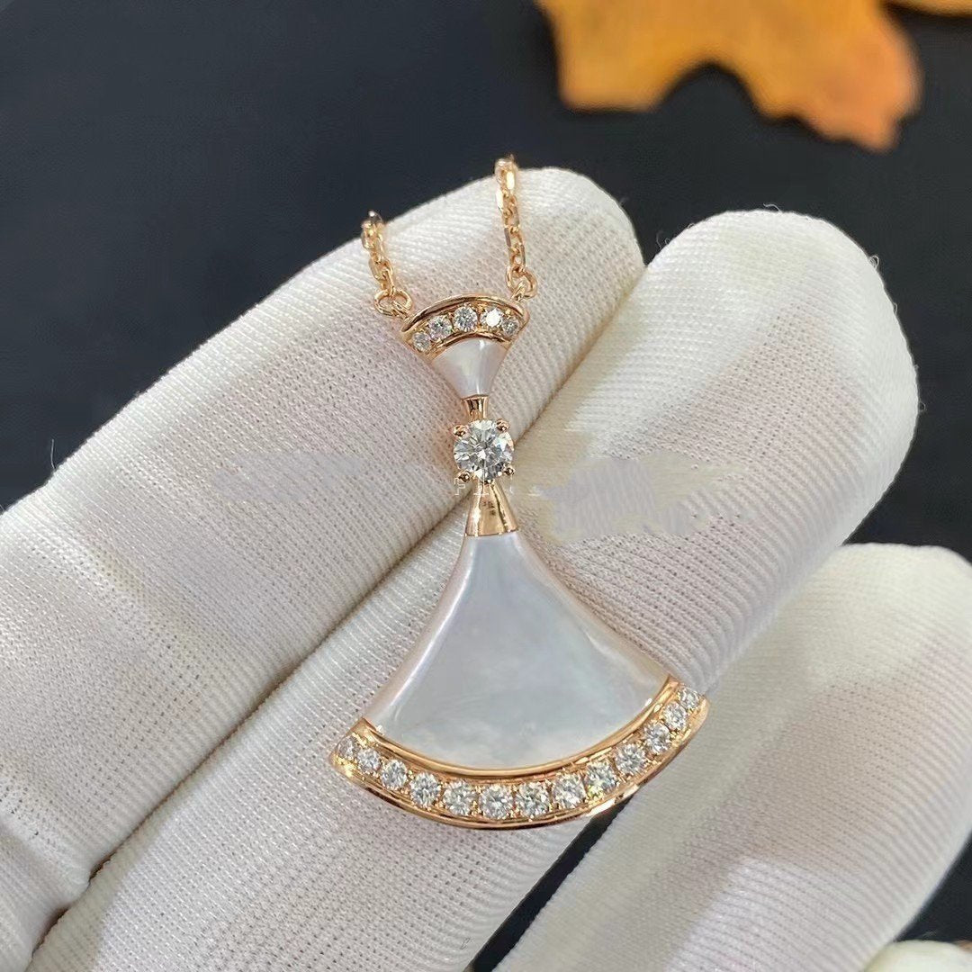 [⭐Spark]DREAM NECKLACE MOP PINK GOLD DIAMOND