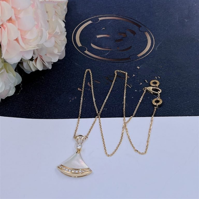 [⭐Spark]DREAM NECKLACE MOP GOLD DIAMOND