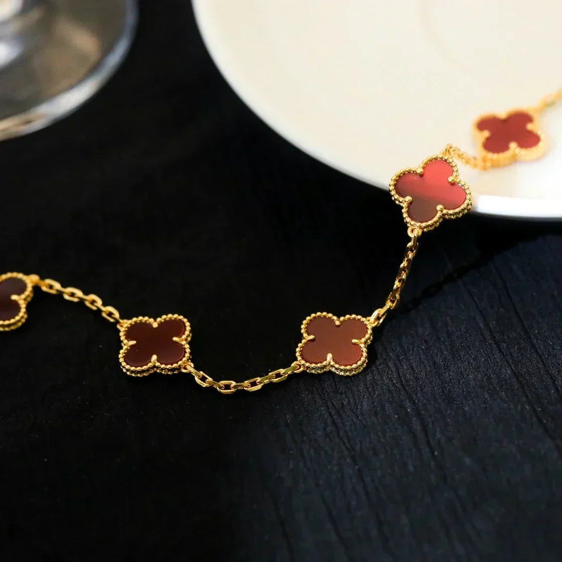 [⭐Spark] CLOVER 5 MOTIF RED CORNELIAN BRACELET COLLECTION