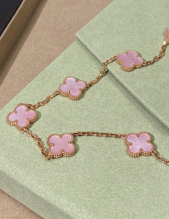 [⭐Spark Jewellery] Pink Necklace with Ten Clover Designs