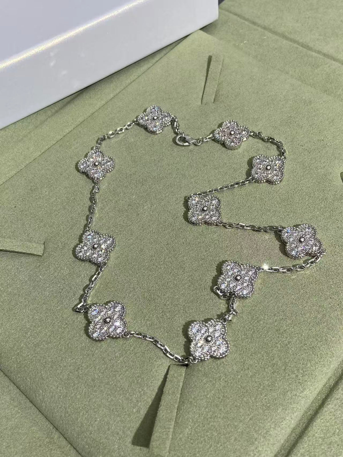 [⭐Spark]CLOVER 10 MOTIFS  FULL DIAMOND NECKLACE