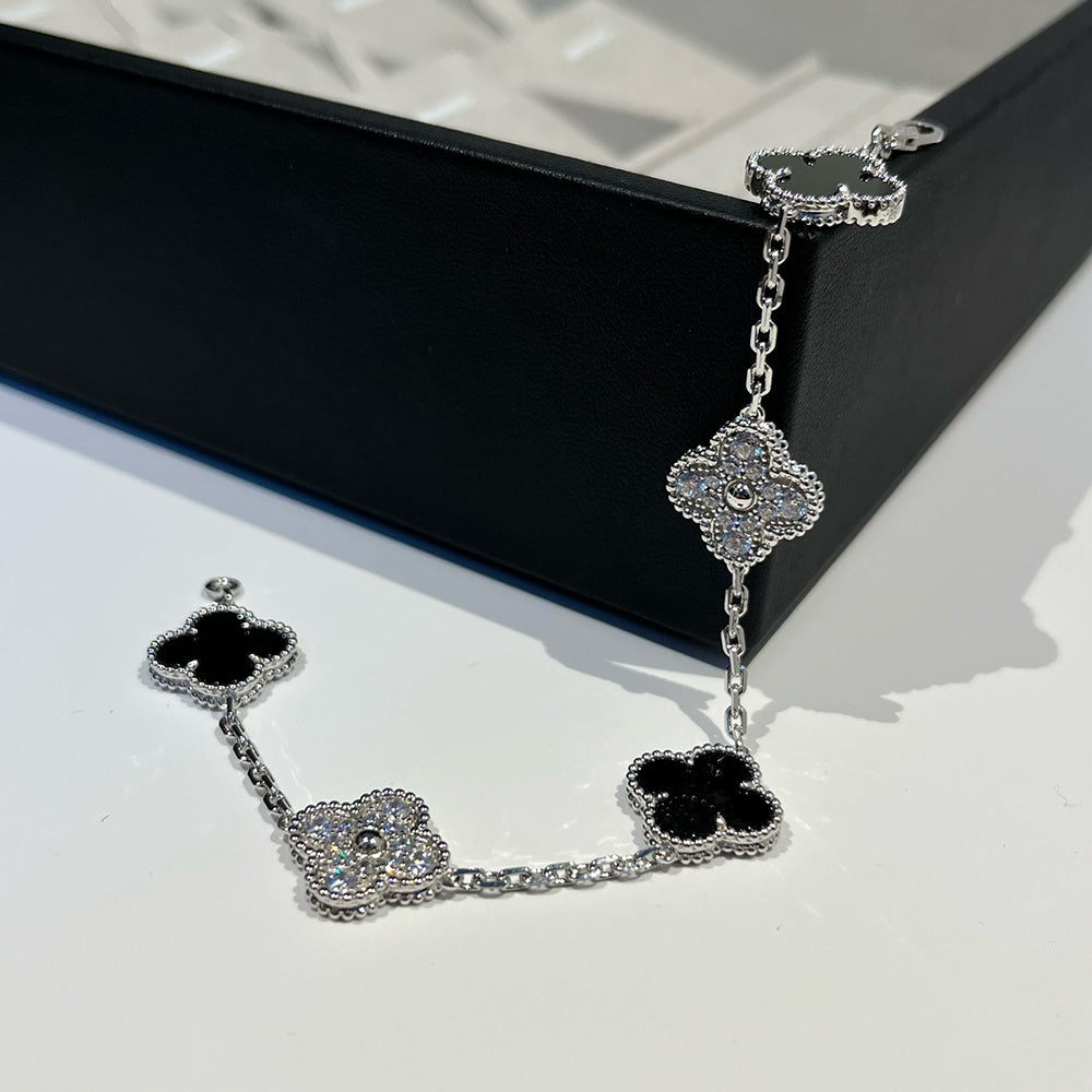 [⭐Spark] CLOVER 5 MOTIF ONYXS BRACELET COLLECTION