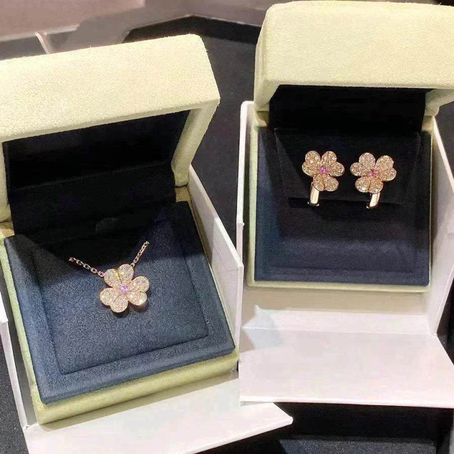[⭐Spark]FRIVOLE ROSE GOLD FLOWER DIAMOND NECKLACE