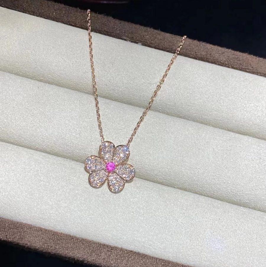 [⭐Spark]FRIVOLE ROSE GOLD FLOWER DIAMOND NECKLACE
