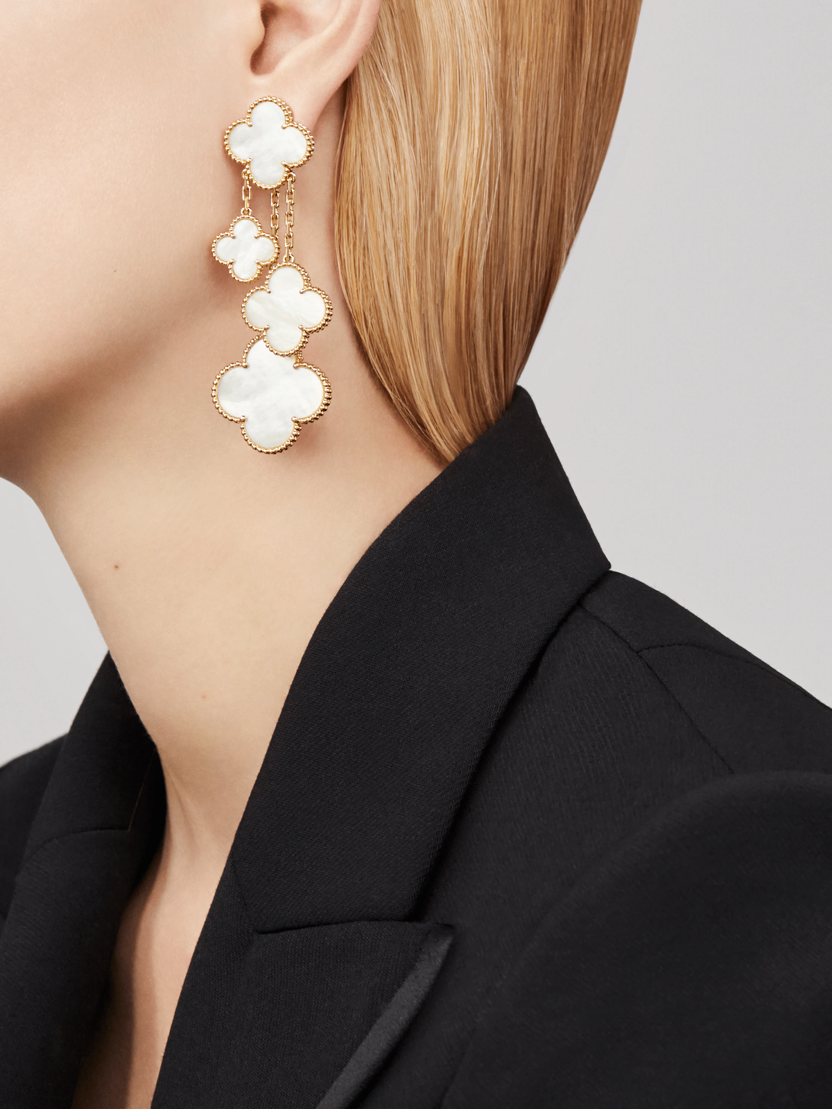 [⭐Spark]CLOVER EARRINGS WHITE MOP 4 MOTIFS GOLD