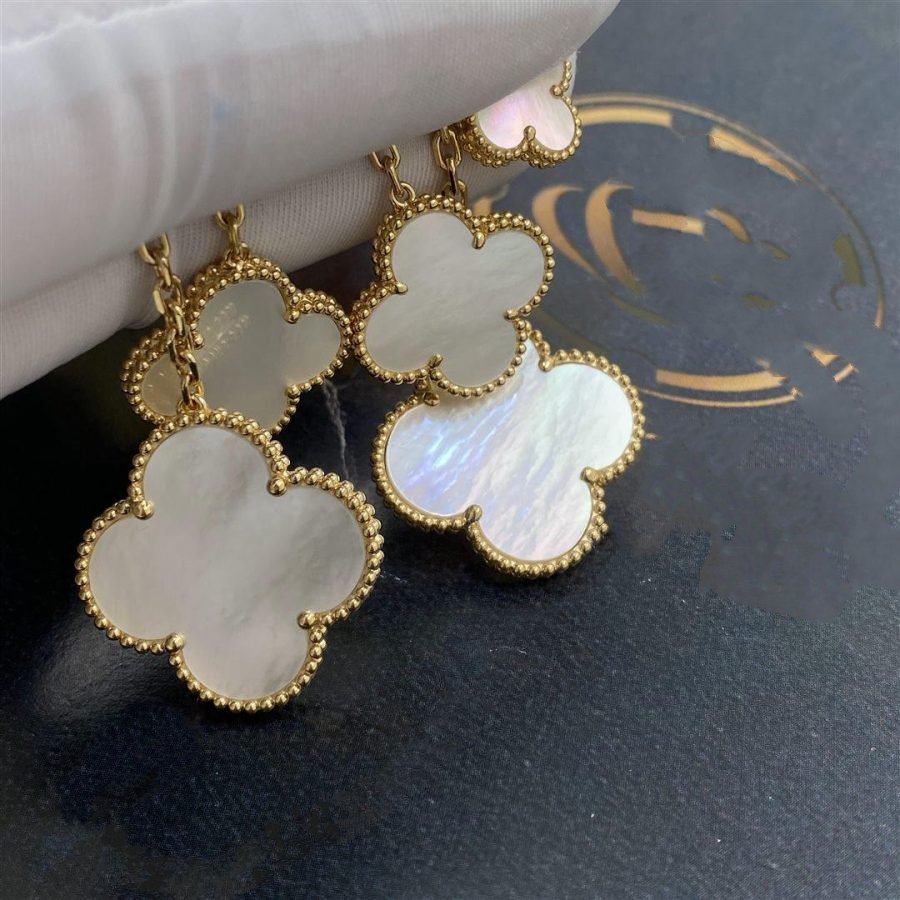 [⭐Spark]CLOVER EARRINGS WHITE MOP 4 MOTIFS GOLD