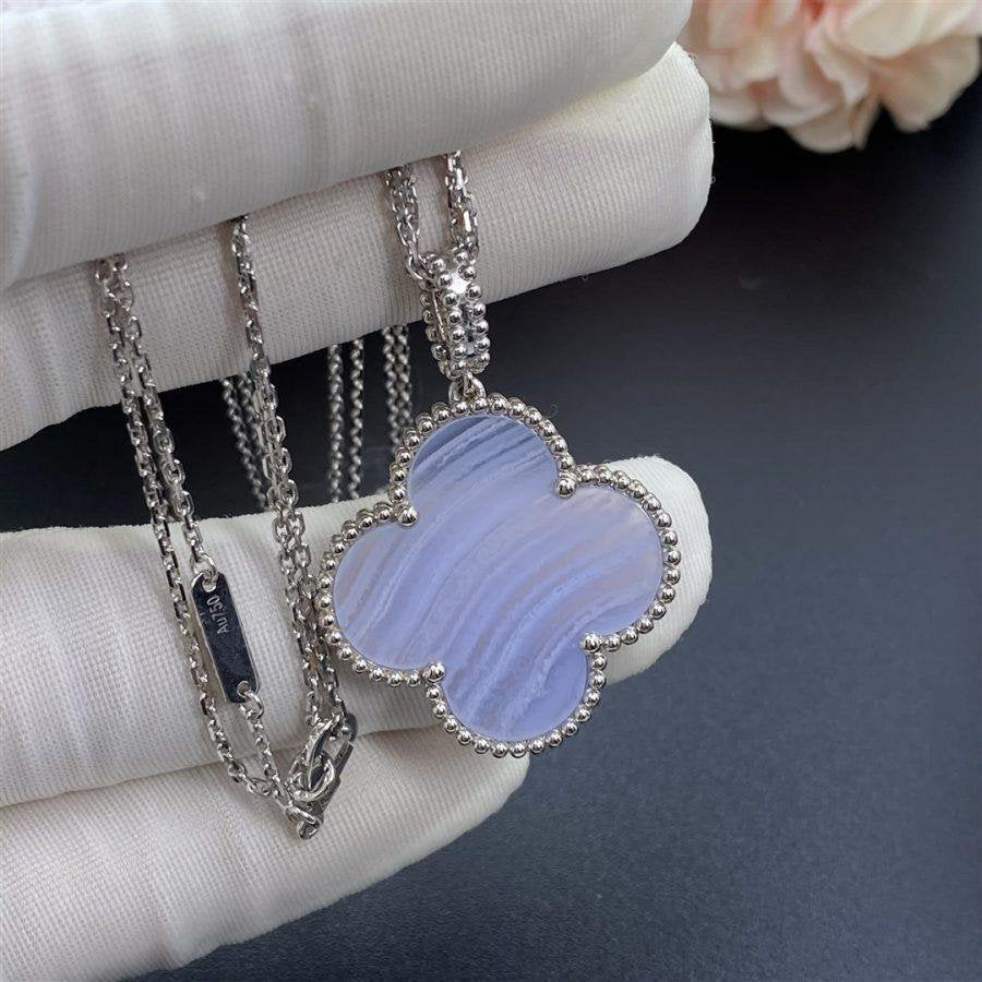 [⭐Spark]CLOVER SILVER CHALCEDONY BIG CLOVER NECKLACE
