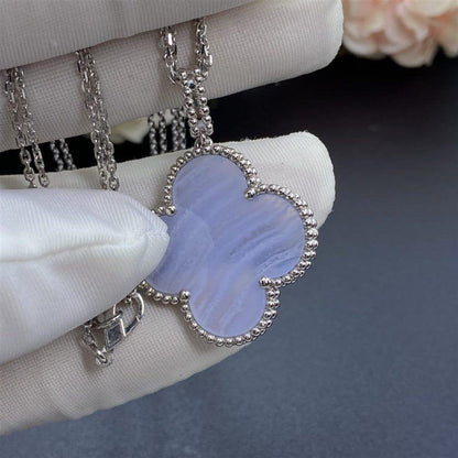[⭐Spark]CLOVER SILVER CHALCEDONY BIG CLOVER NECKLACE