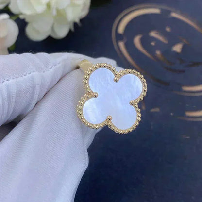 [⭐Spark]CLOVER WHITE MOP RING