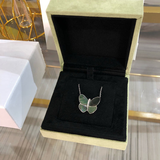 [⭐Spark]LARGE BUTTERFLY SILVER PENDANT DIAMOND NECKLACE